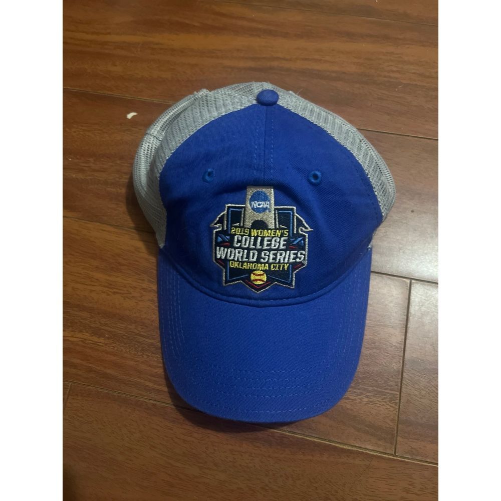 2019 women's college World Series softball hat